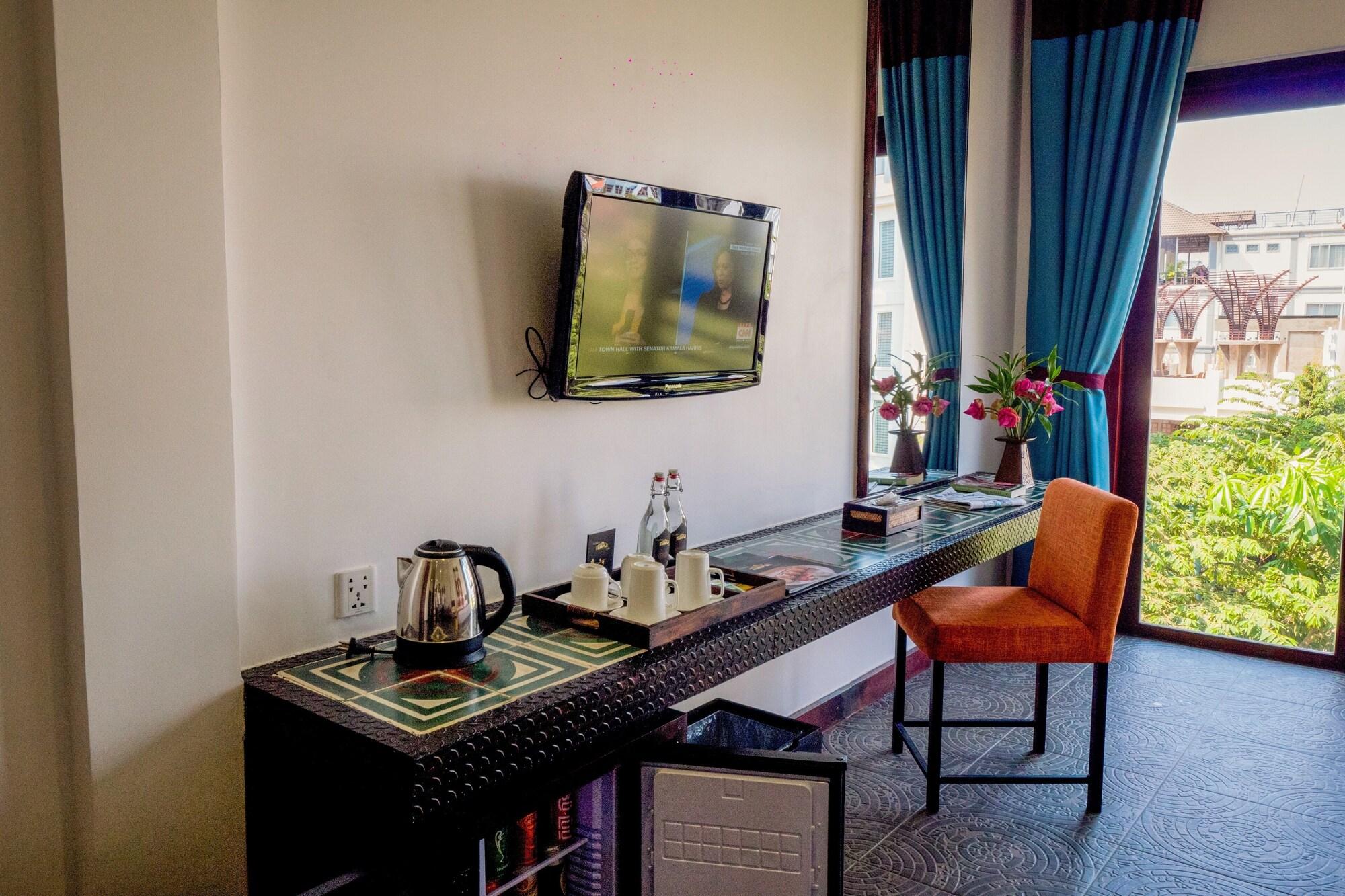 Hotel Golden Temple 4*
